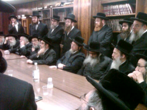 מציצה בפה3.jpg