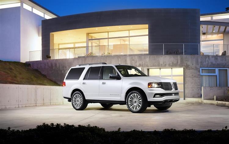 2015-lincoln-navigator_100453986_l.jpg