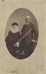 זיין זיידע מיט זיין טאטע