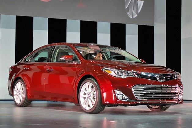 2013-toyota-avalon-ny1212-opt.jpg