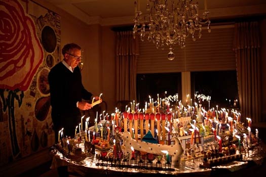 20121213-many-menorahs.jpg