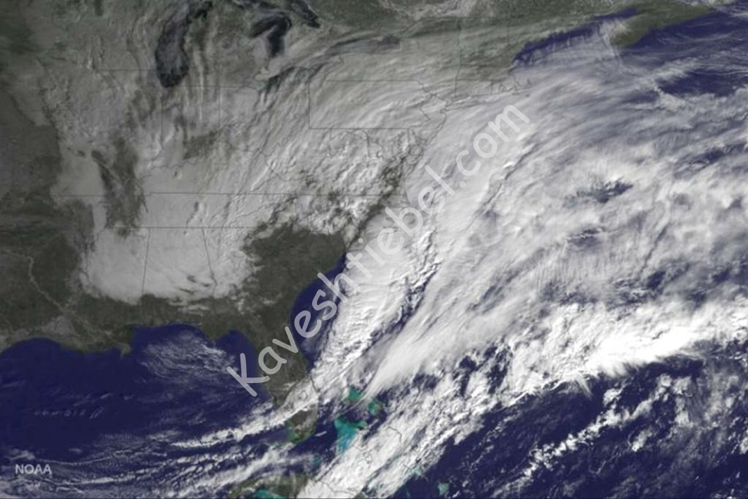 אינזער שטורם ווי געזען פון א satelite