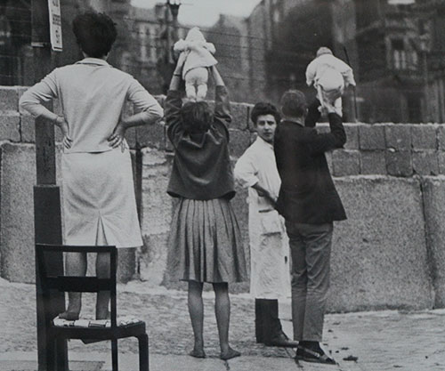 Residents-of-West-Berlin-show-children-to-their-grandparents-who-reside-on-the-Eastern-side-1961-small.jpg-1015602767.jpeg