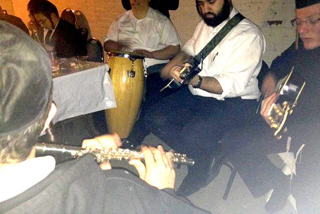 בנבל וכינור