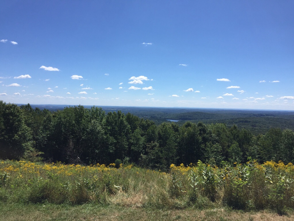 Walnut mountain scenic view