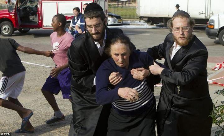 A7_lCG1CAAAWce6.jpg large.jpg