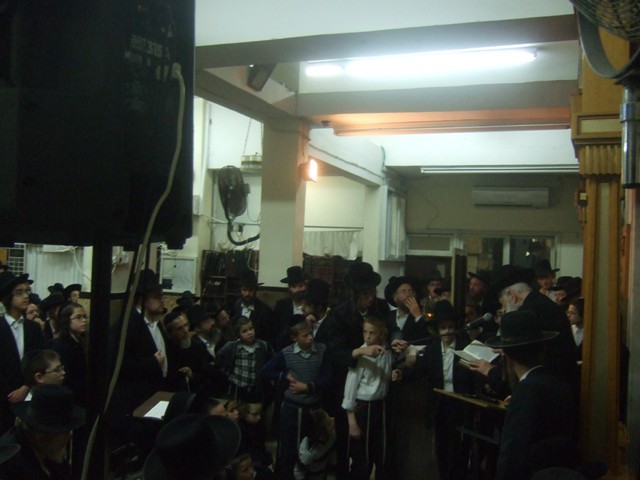 הגה''צ יי קלמנוביץ במשא חריף.jpg