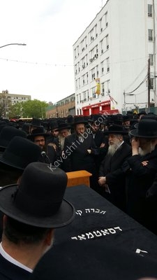 1 (3).jpg (391.65 KiB) געזען געווארן 4240 מאל 1 (3).jpg