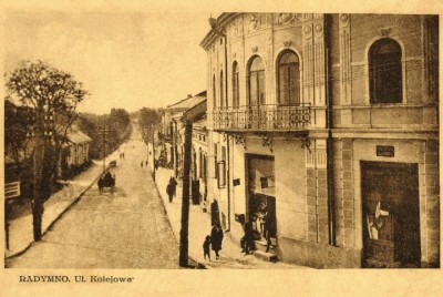 radymno train station street clear.jpg