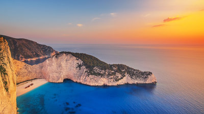 Navagio_Shipwreck_nimia_588263_FF_768_HD_EN-US1096993174.jpg