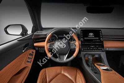 19 Toyota Avalon~01.jpg