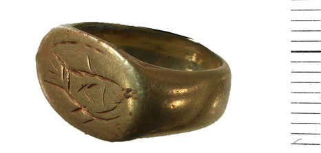 GOLD RING.jpg