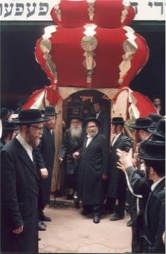 באזיך אין קעמפ.jpg