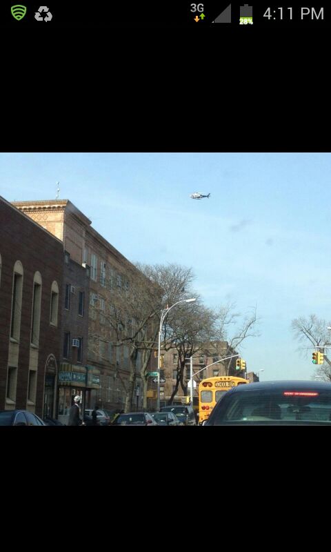 העליקאפטר זיכט פון די לופט