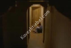 לעצטע בילד נעבן זיין שלאף צימער