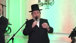 פינקי מיטן צעטל.jpg