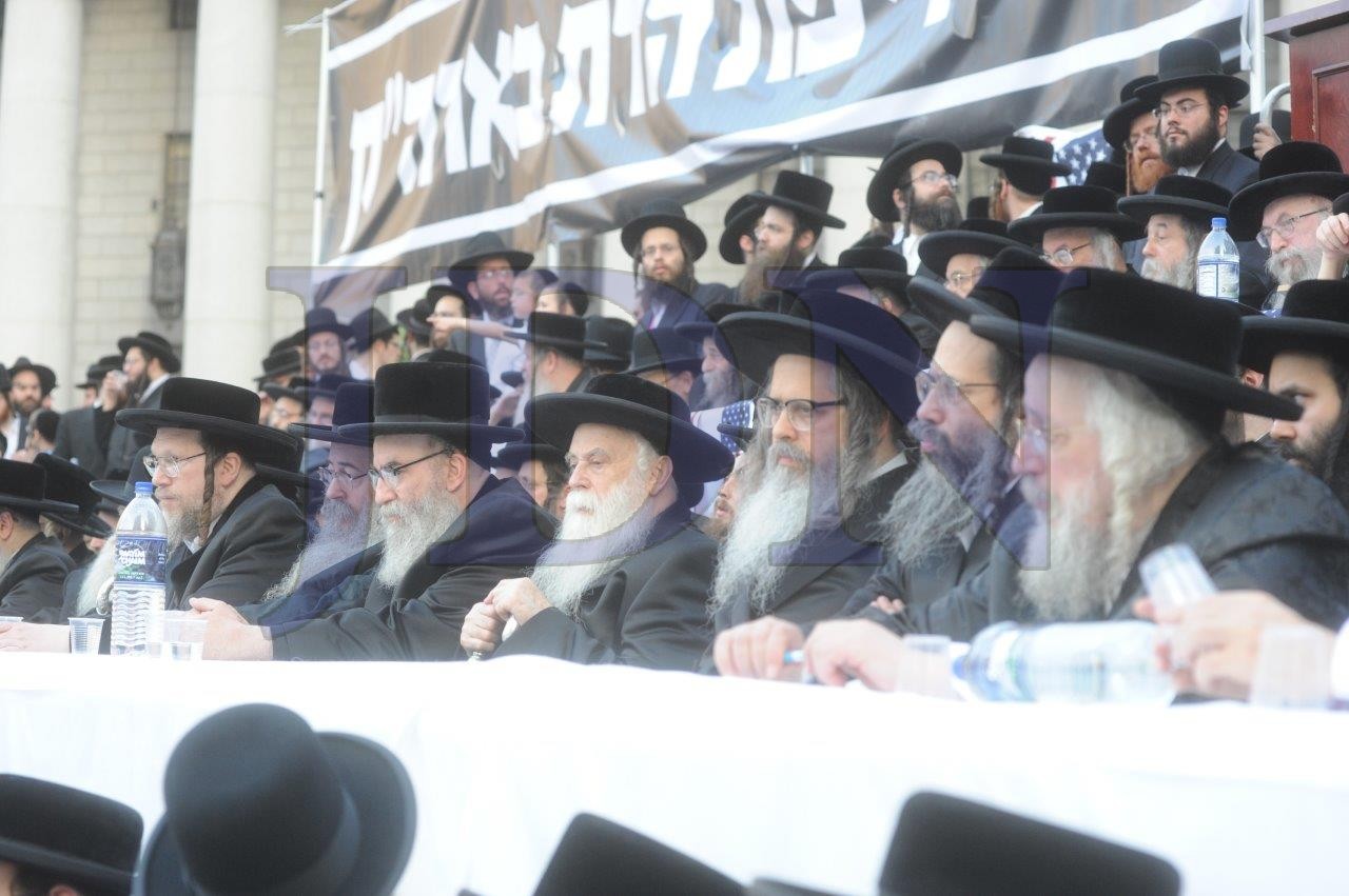 סאטמאר רב מאנסי, סאטמאר רבי, בן אדמור סקווירא, דושינסקי, גאלאנטע.jpg