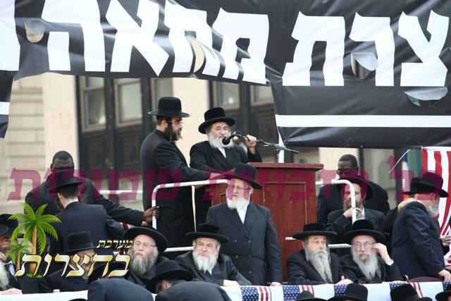 יו''ר המעמד הר''ר יצחק יחיאל גליק שליט''א רב דק' בית אברהם וסד''ד התאחדות הרבנים.jpg