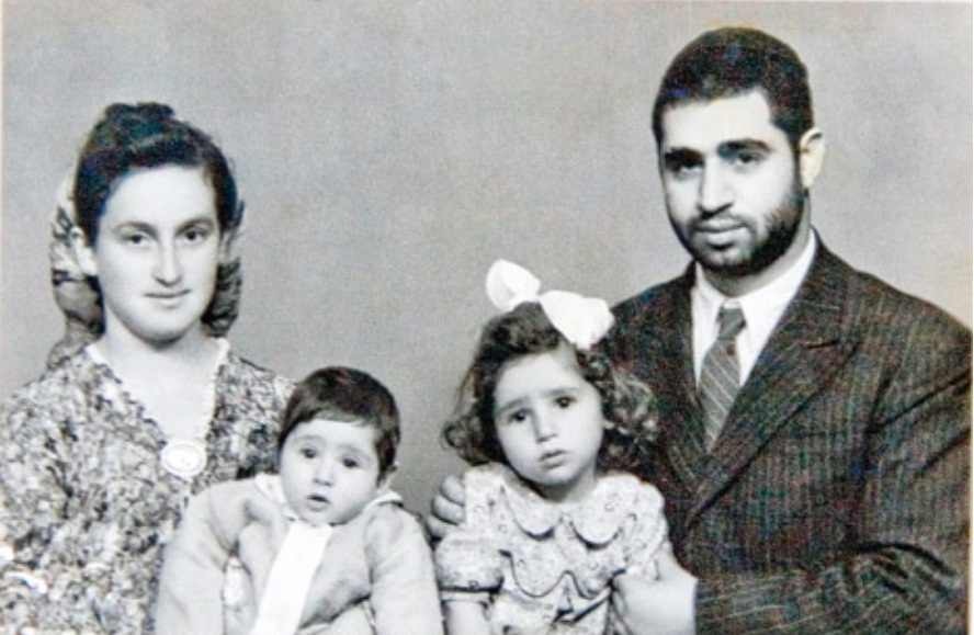 הרב עובדיה יוסף מיט זיין ווייב און מצריים