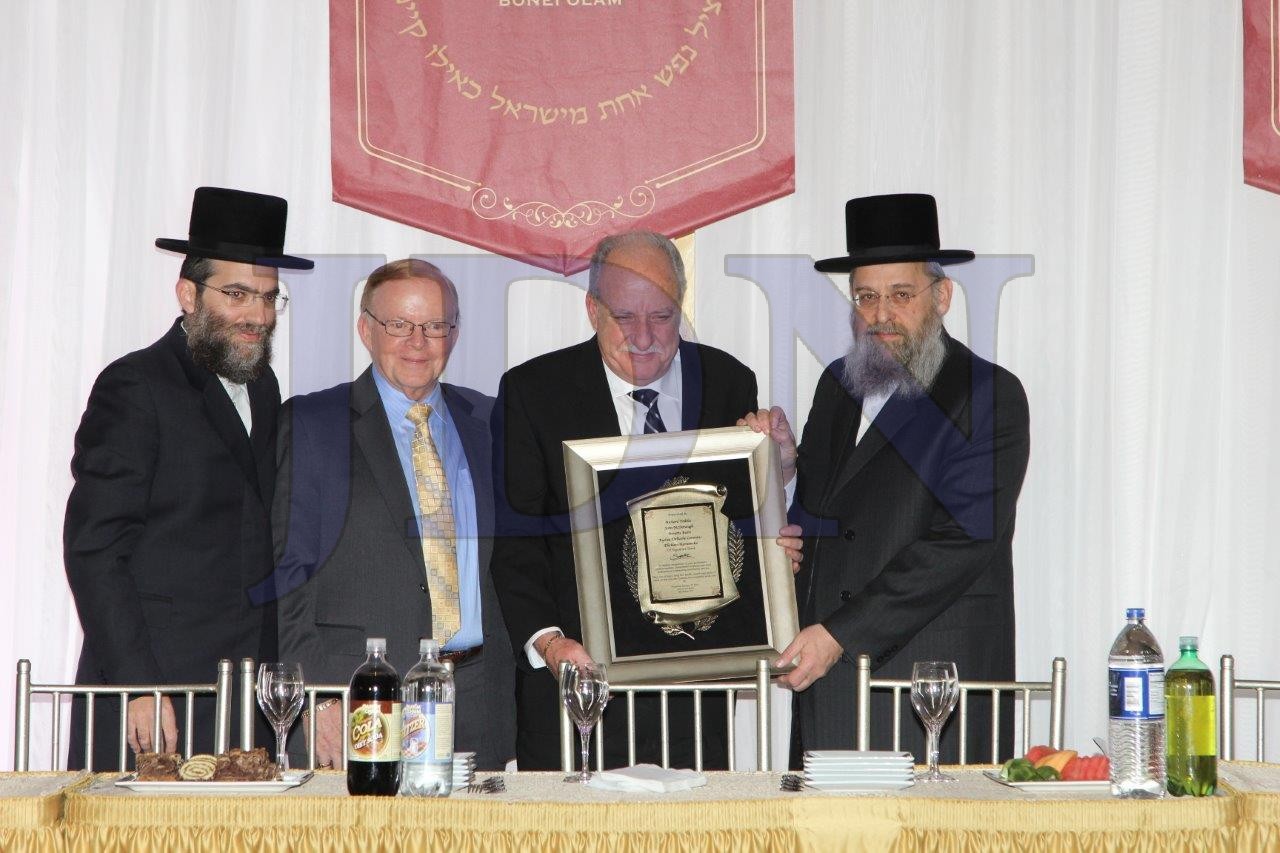 Signature בוני-עולם.jpg